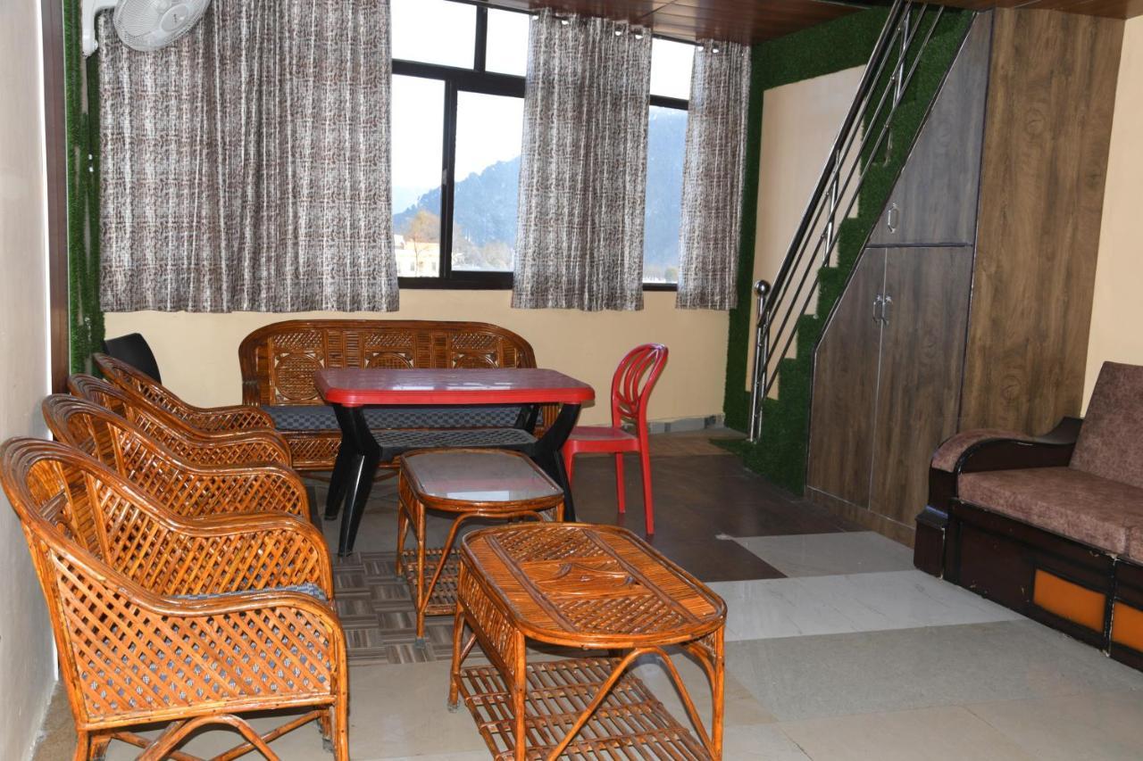 Hotel Mountain View And Rooftop Restaurant Pithoragarh Bagian luar foto